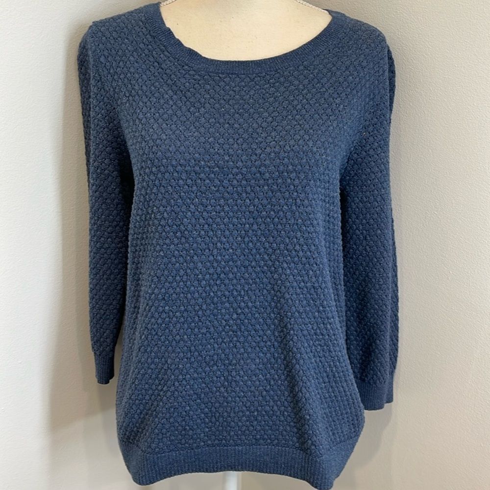 Maison Jules 3/4 knit light weight blue sweater
